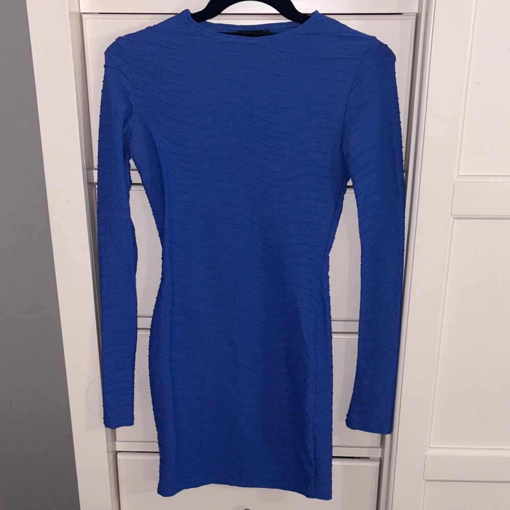 PrettyLittleThing Vibrant Blue Long Sleeve Dress